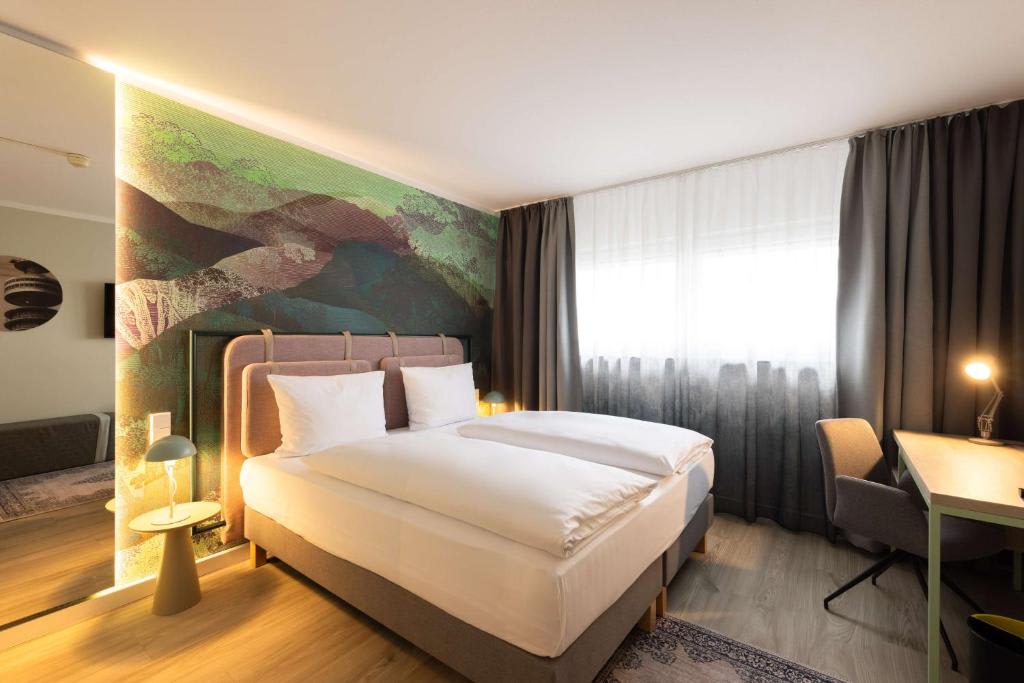 Single & Double Room accommodation