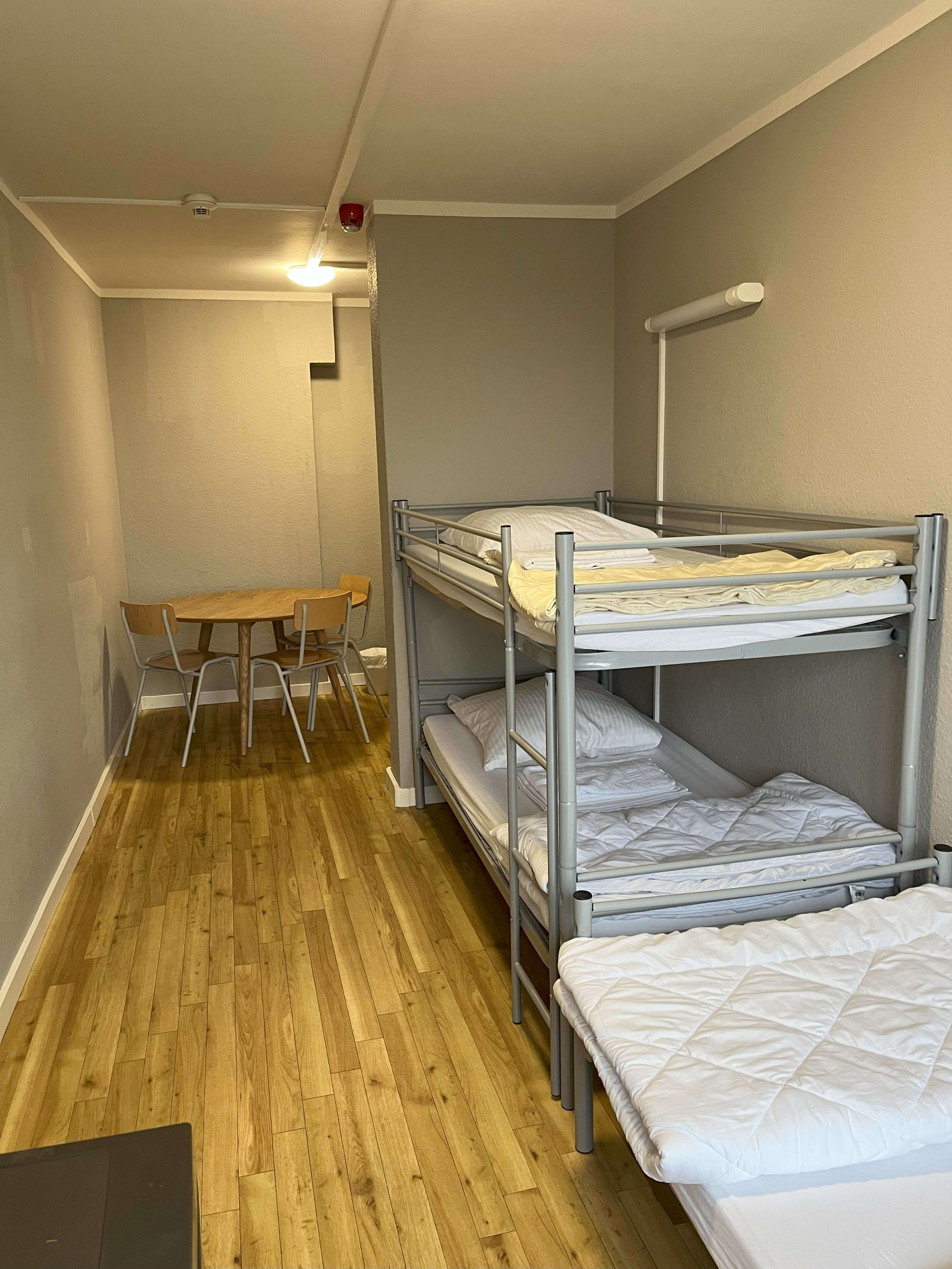 Dreibettzimmer mit Gemeinschaftsbad accommodation