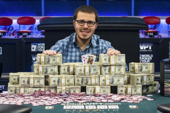 Smith ganó y Negreanu se sigue llenando de dinero