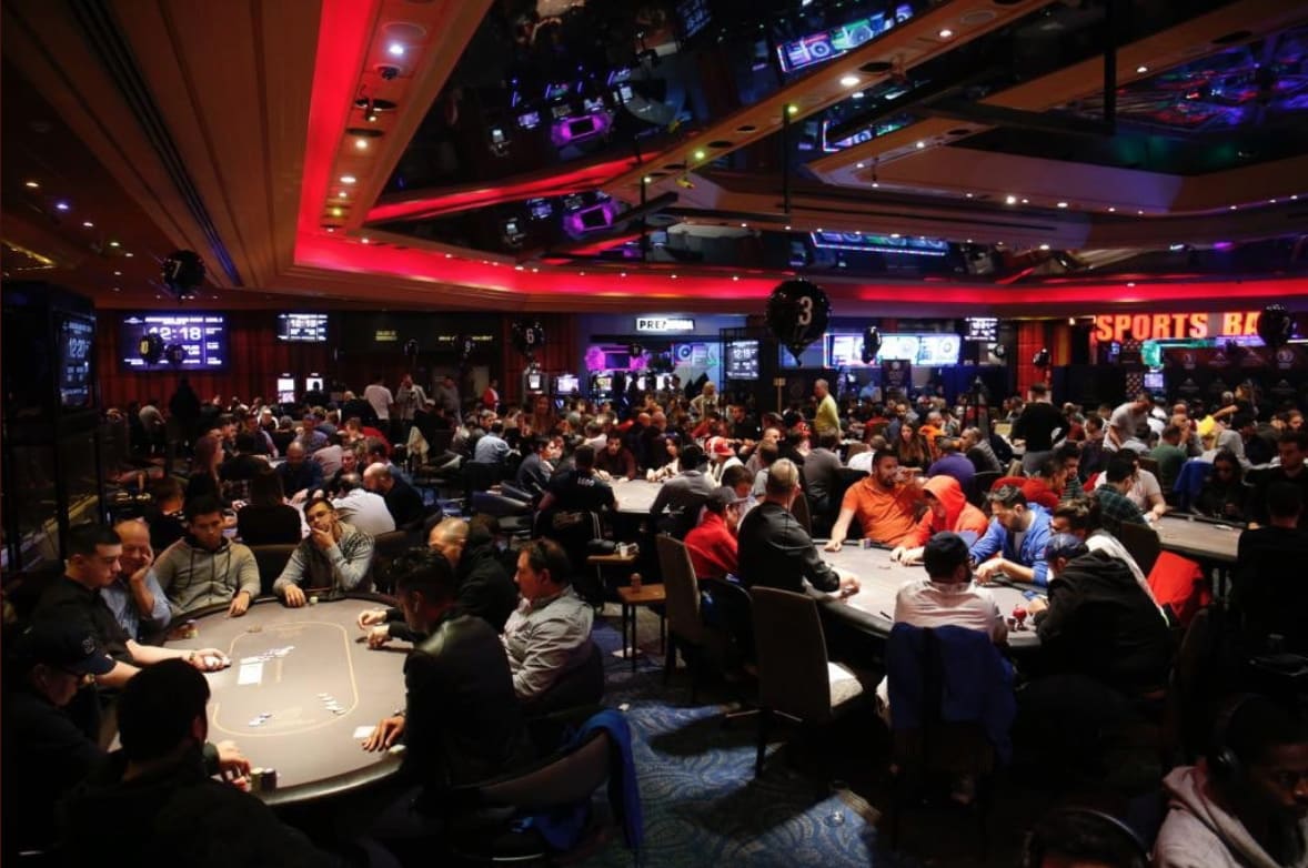 Mexicanos a un paso de la mesa final en el APM