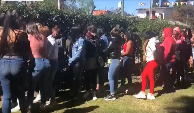 Argentina: fiesta clandestina con juego y policías