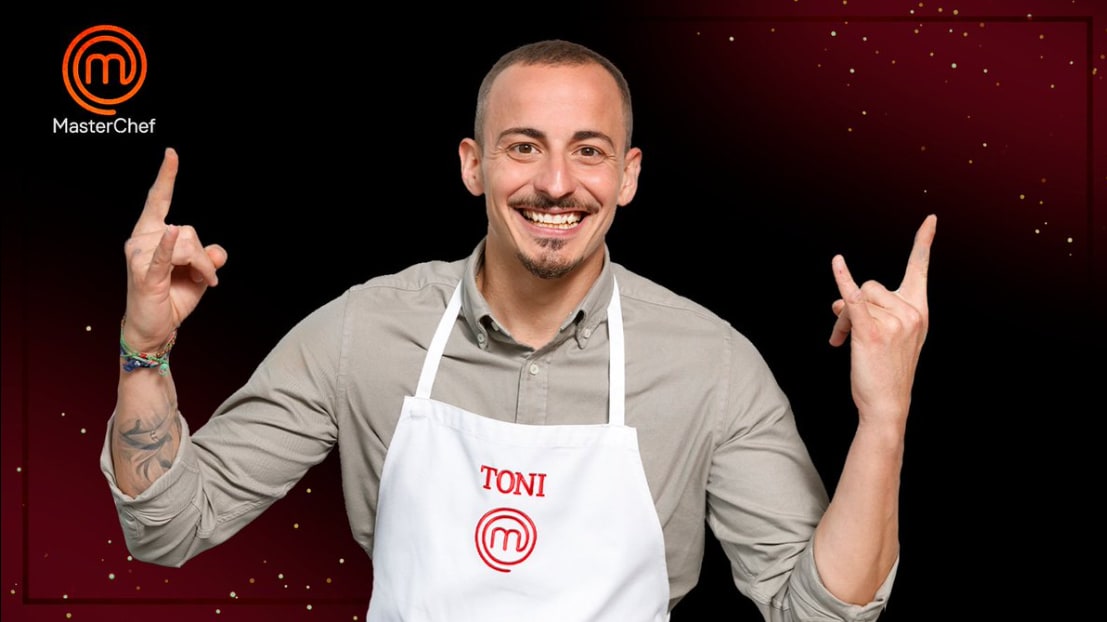 Un jugador Pro de poker compite en MasterChef