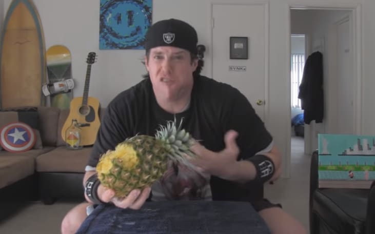 ¿Te comerías una piña entera por una apuesta de 10:1?