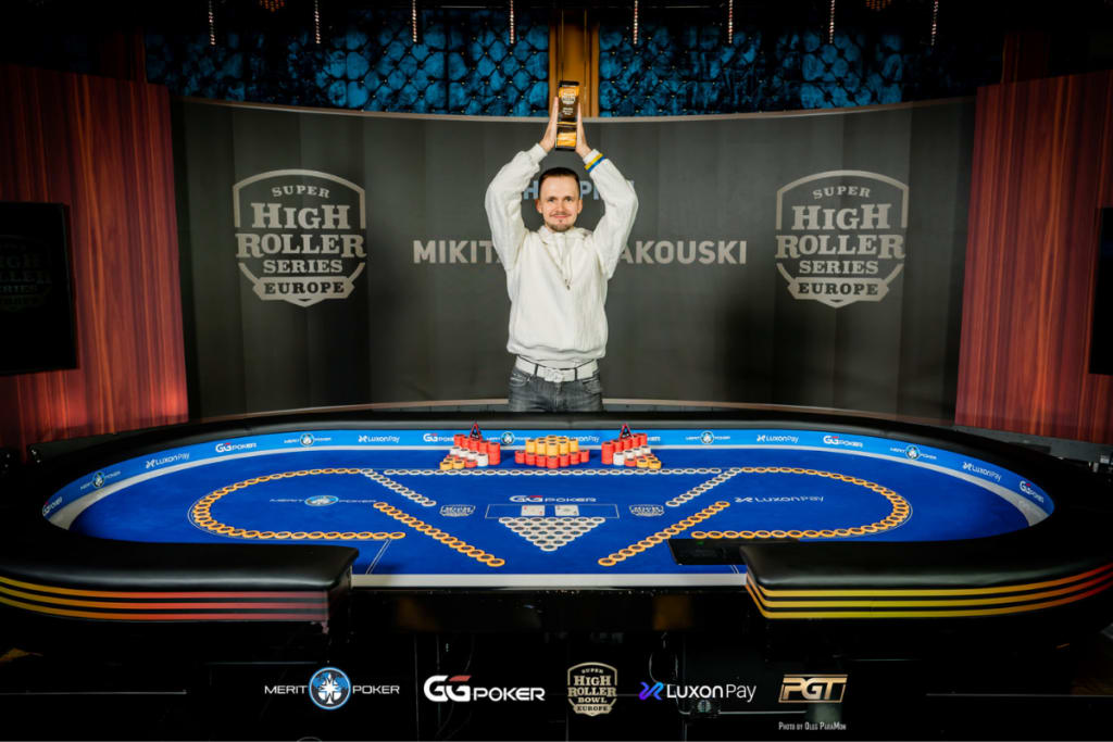Mikita Badziakouski derrotó a Phil Ivey para alzar el trofeo