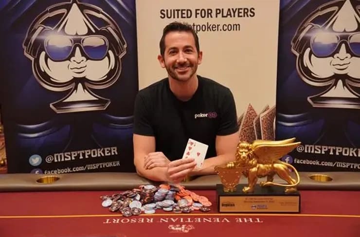 Jeff Platt cambió los micrófonos por los trofeos