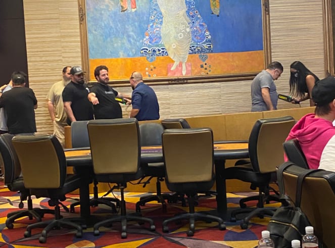 Protocolo de aeropuertos para evitar trampas en mesas televisadas