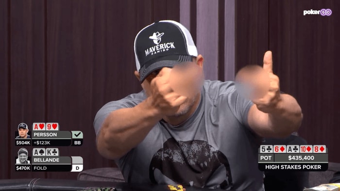 Eric Persson volvió a pararle los dedos a un rival en TV