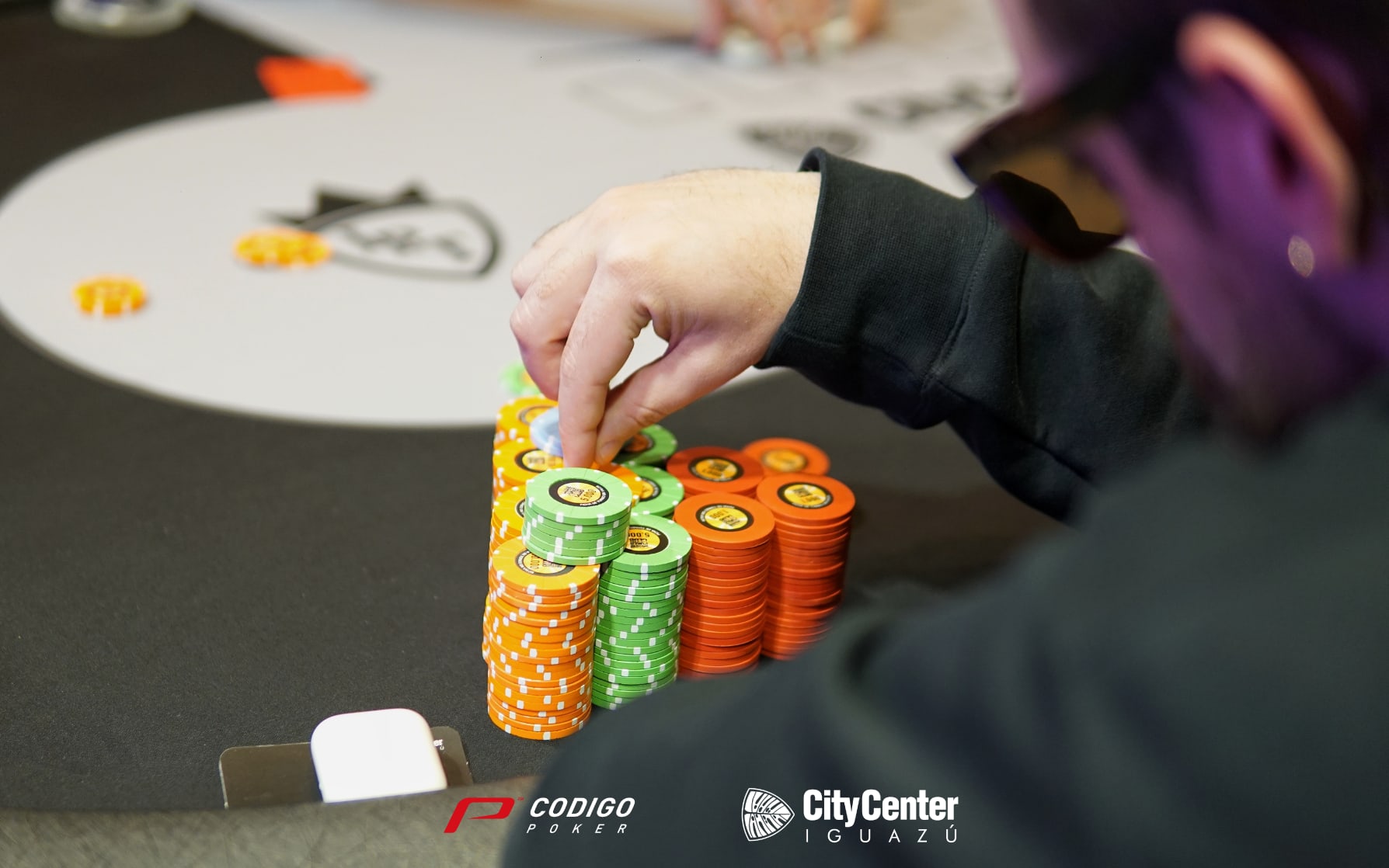 Grinder Report: toda la acción de los paños virtuales