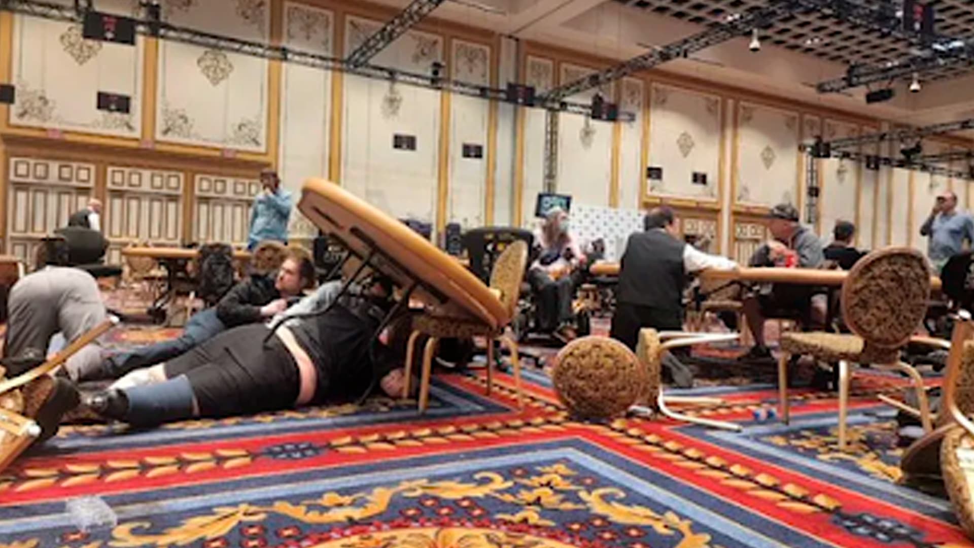 Cuando Negreanu salió herido en la WSOP por un tiroteo que nunca existió