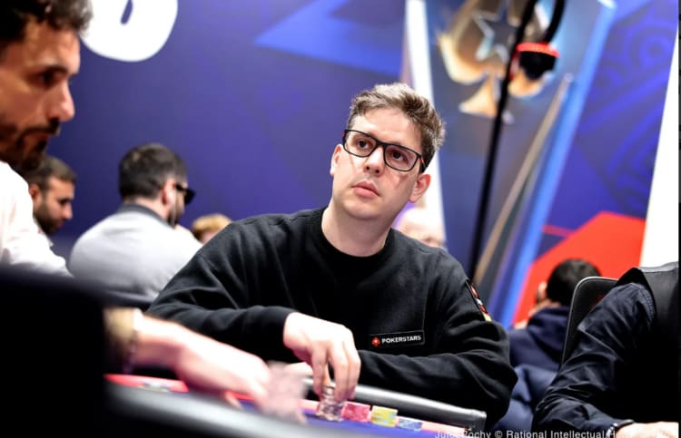 Los Latinos Clasificados Del Día 1B En El Main Event Del Ept París 7 Captura De Pantalla 2026 02 24 193940
