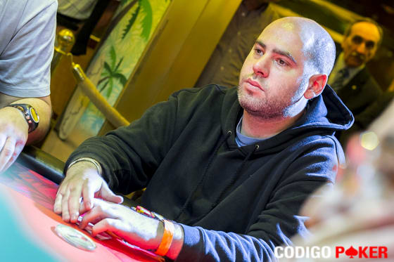 El Pulgoso Ostrovich sigue volando alto en Stars
