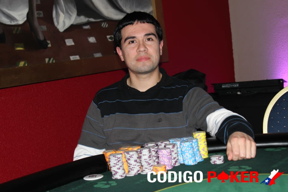 Francisco Vera lidera la mesa final NO oficial del Desafío del casino Marina del Sol