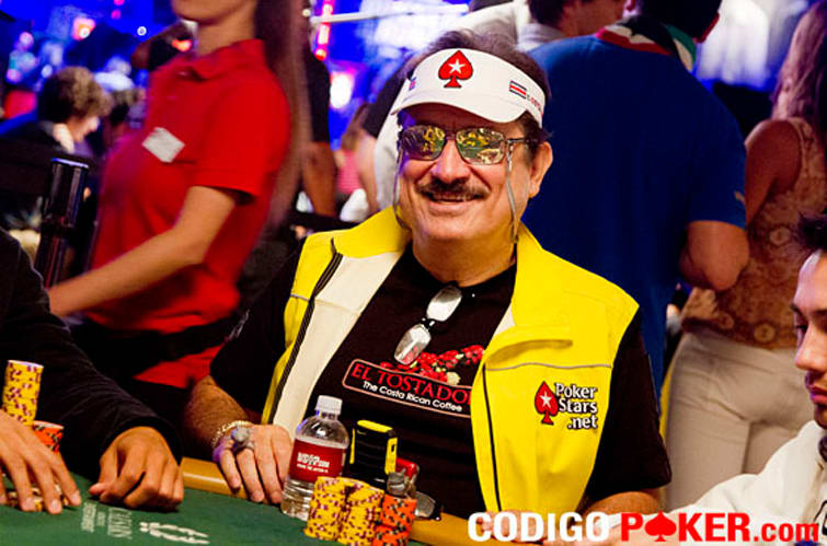 Humberto Brenes quiere quedarse con el Living Legend Award de PokerListings