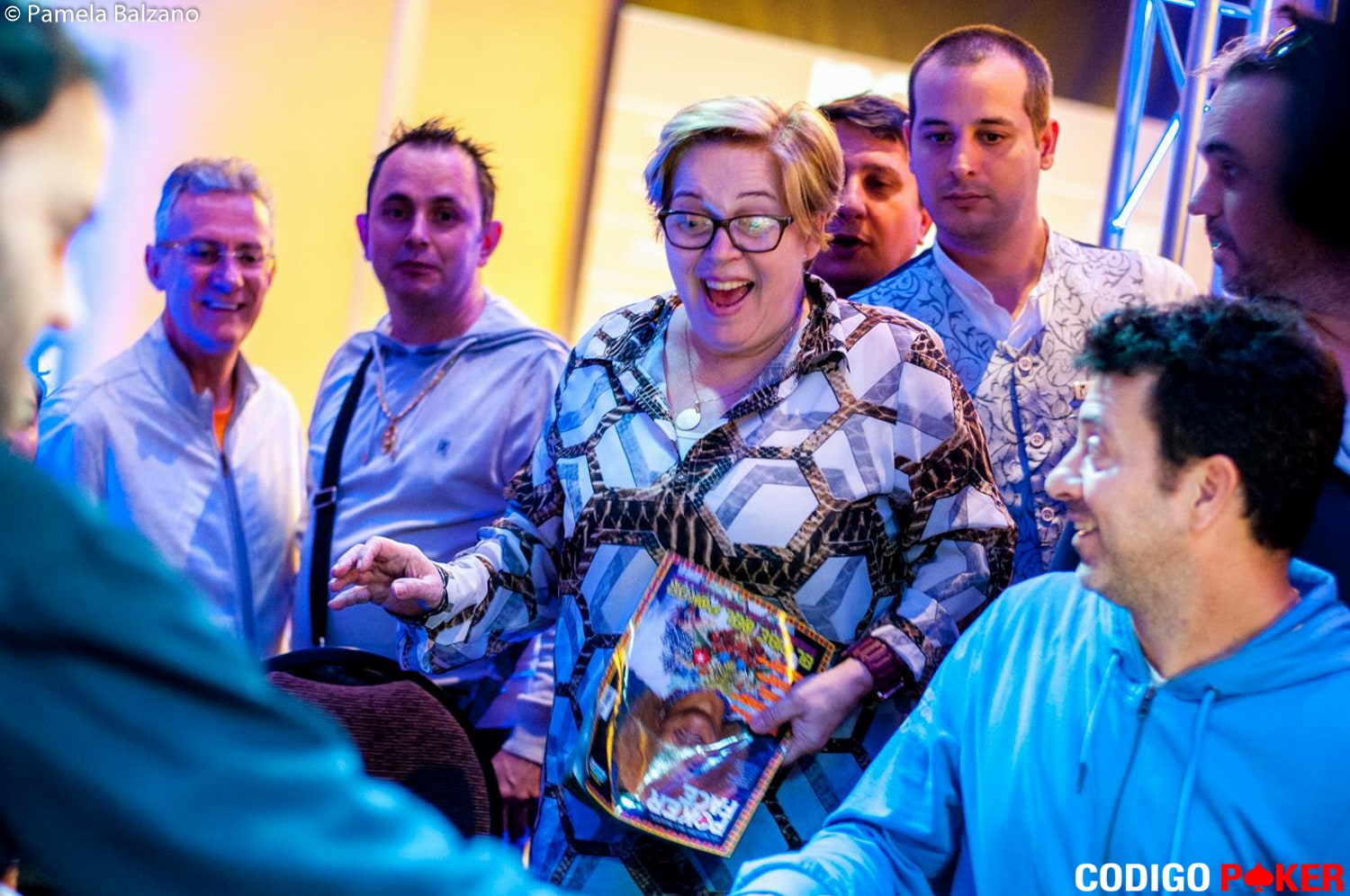 Las emociones y su poder para distraer en las mesas