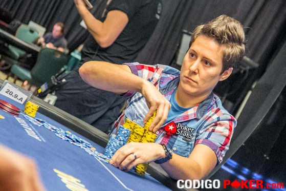 Vanessa Selbst comienza a preocuparse