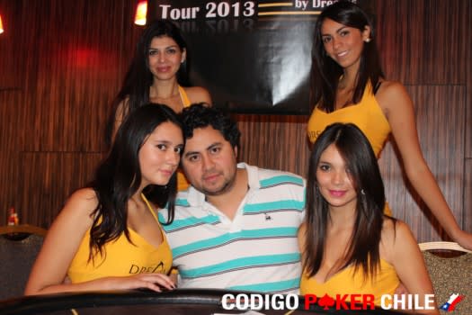 BPL Camboriu: Ricardo Navarrate lo está pasando muy bien&#8230; entre los 50 finalistas