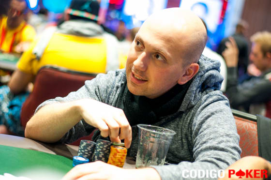 Nick Yunis visitó dos mesas finales de PokerStars en menos de 24 horas