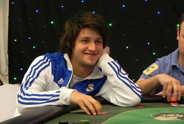 Alex Komaromi quedó a un paso de conseguir el brazalete de la WCOOP-04 Sunday Million SE