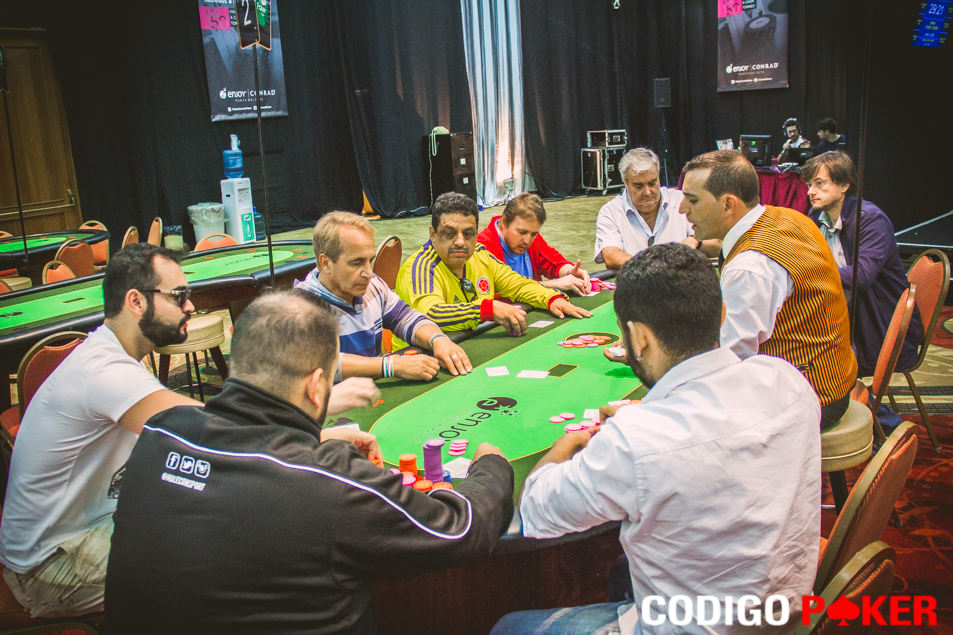 Mesa 3 Conrad Diciembre 2015