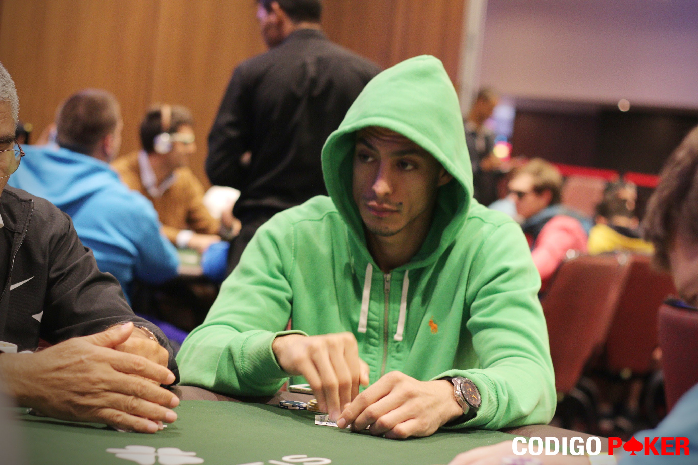 Grinder Report: toda la acción de los paños virtuales