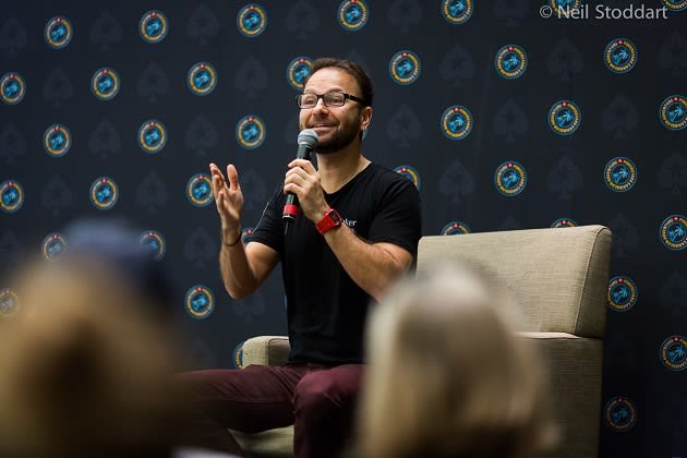¿Cuál es la opinión de Negreanu sobre los re-entry?