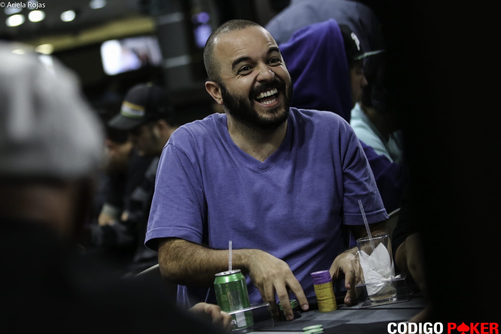 Steven Thompson se metió en cobros en Praga