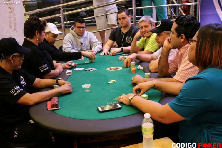 Peter Poker Febrero04