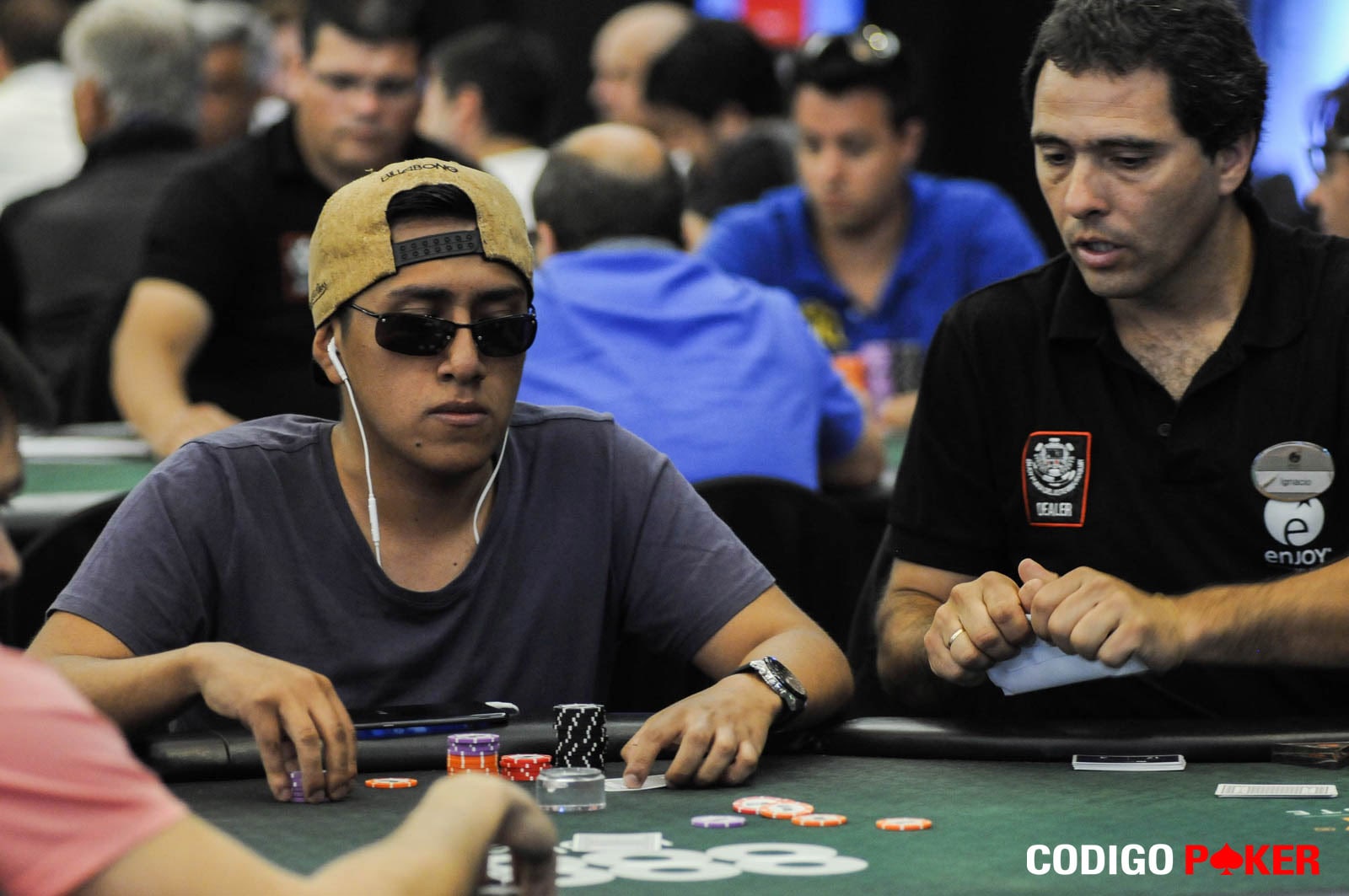 Grinder Report: toda la acción de los paños virtuales