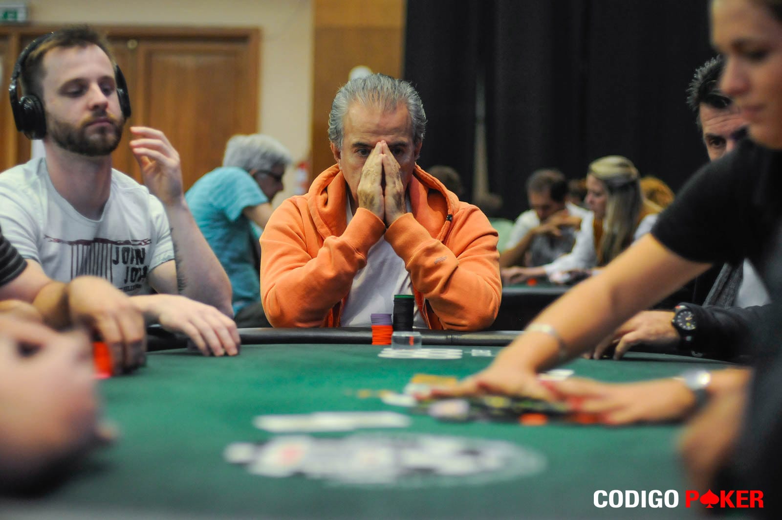 [VIDEO] Cómo eliminar el ego de un jugador de poker