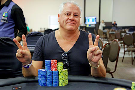 Mauro Tabarin lidera os 53 sobreviventes no Main Event