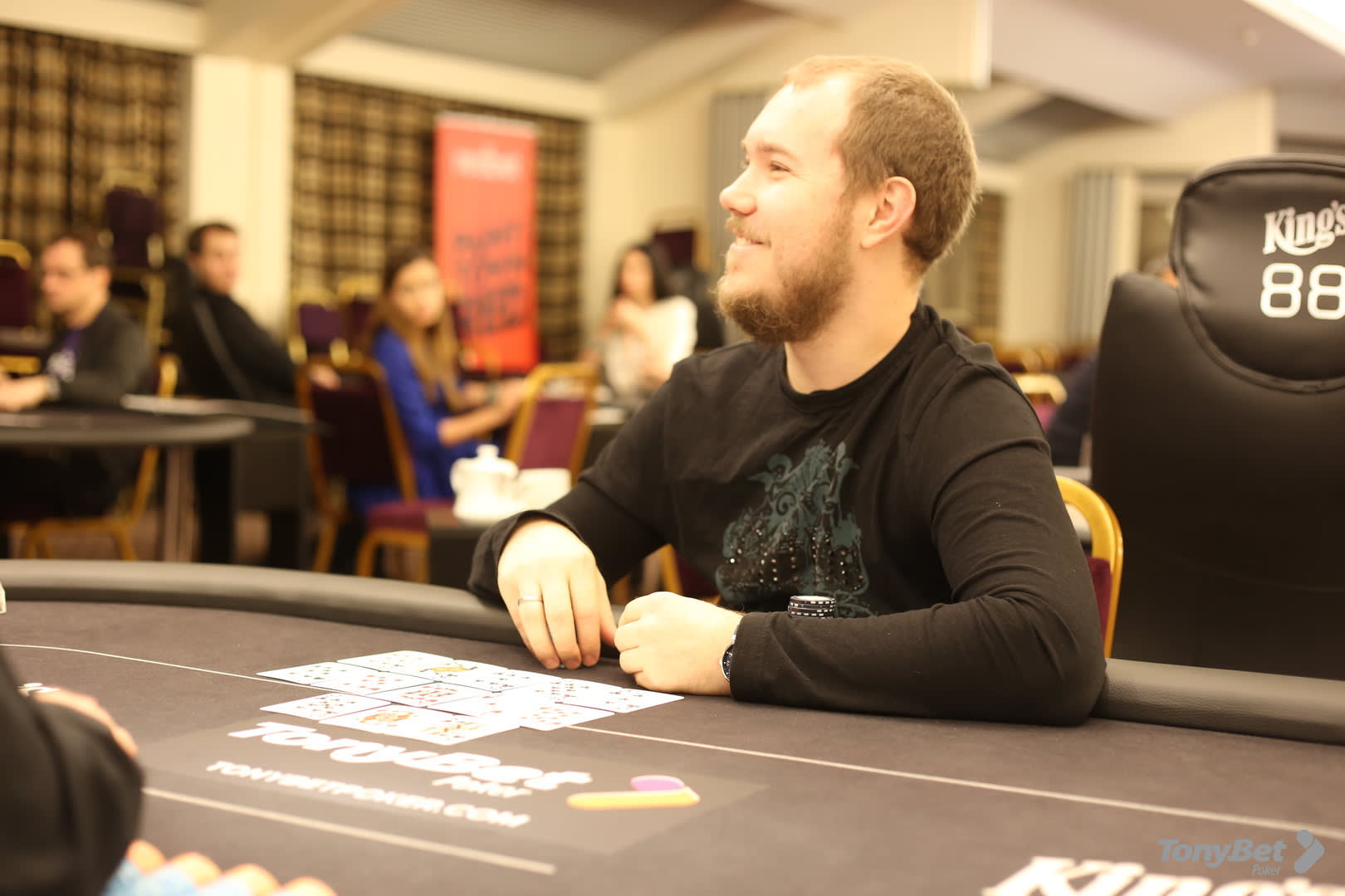 Joiso hizo sangrar a Isildur1 y a Trueteller