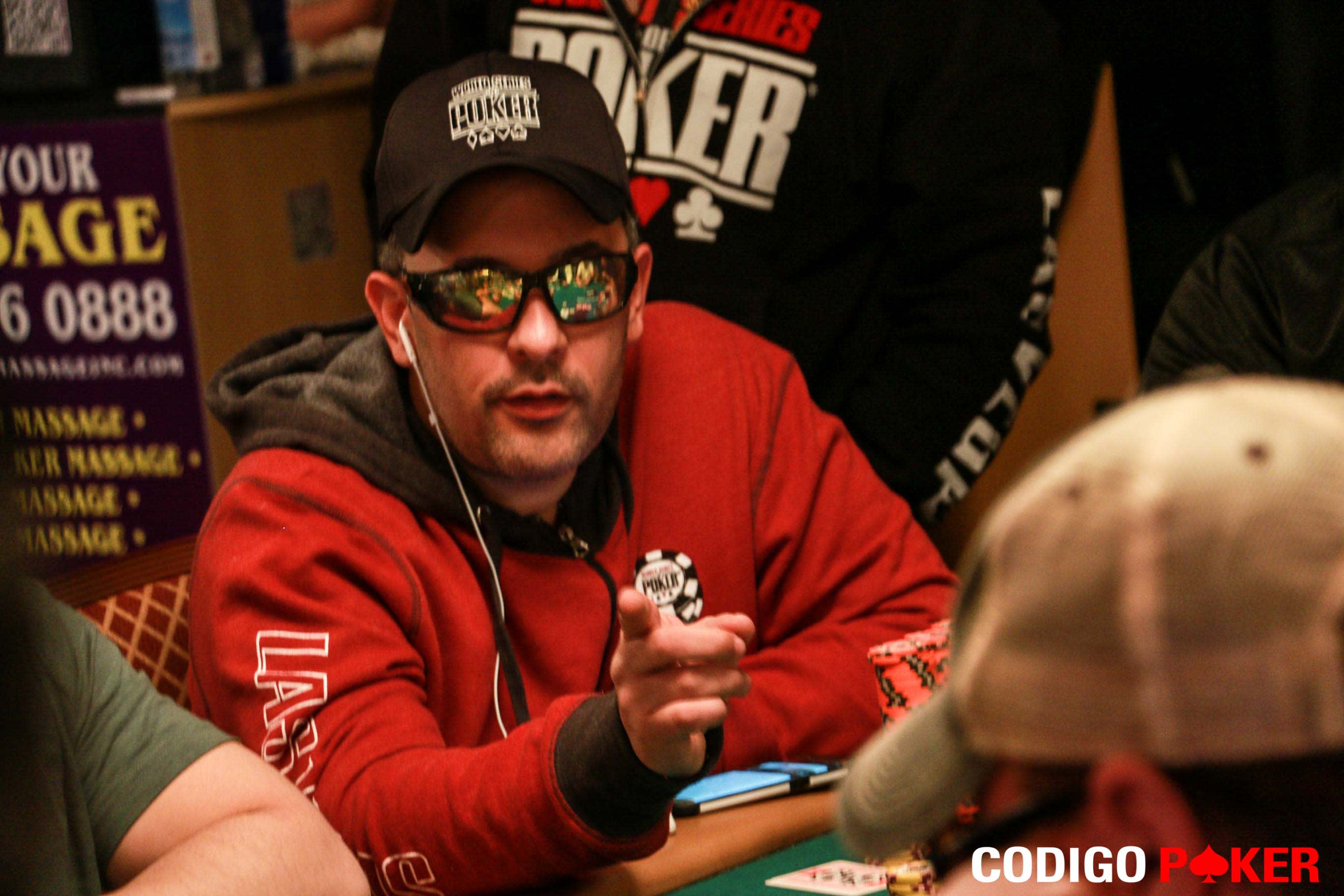 Agnelli se fue 12º y badbeteado por Korn