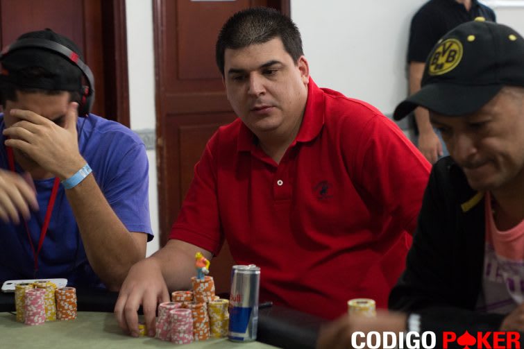 Juli&aacute;n Vel&aacute;squez