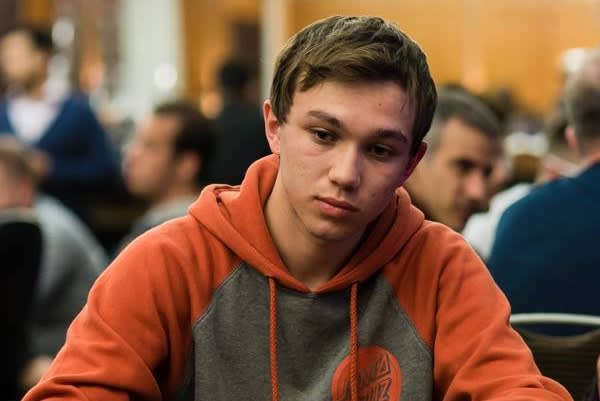 Alessandro Piekazewicz crava o 109 battle royale