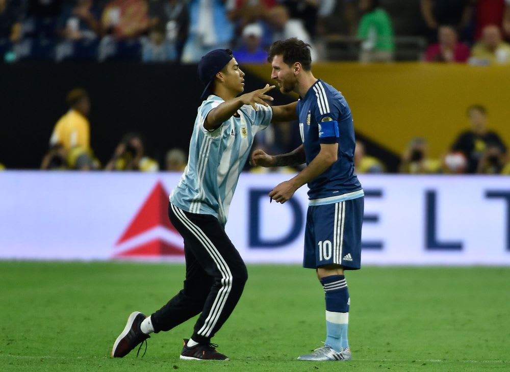 Abrazo de gol: Crazyhug, campeón del Sunday Wrap-Up