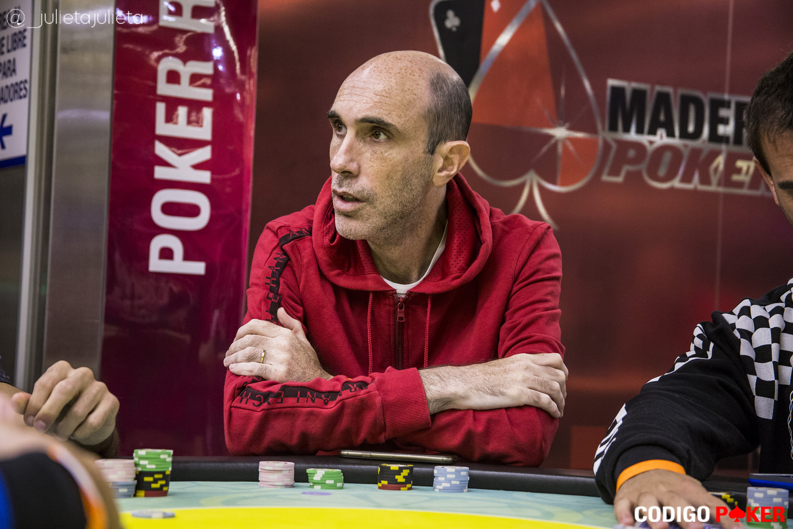 Ariel Mantel casi se carga el Super Tuesday