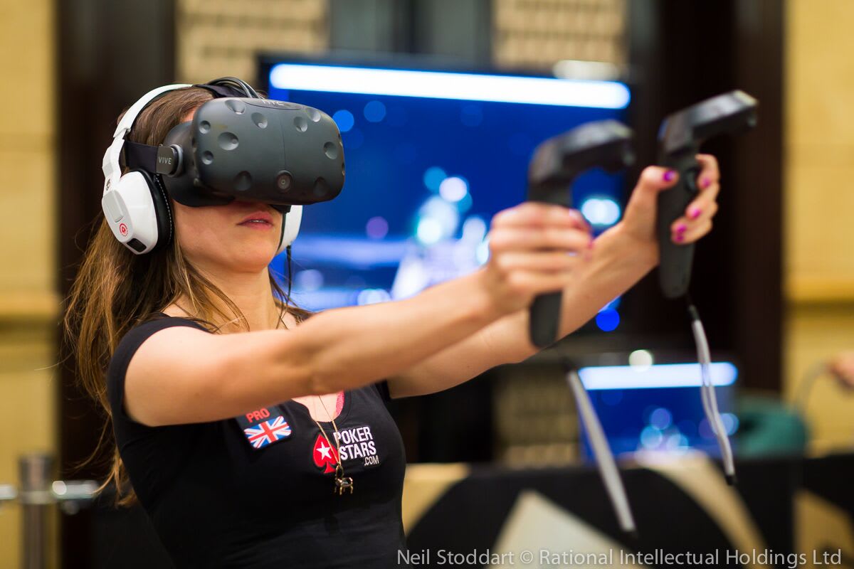 Realidad Virtual: ¿una mezcla entre el poker en vivo y online?