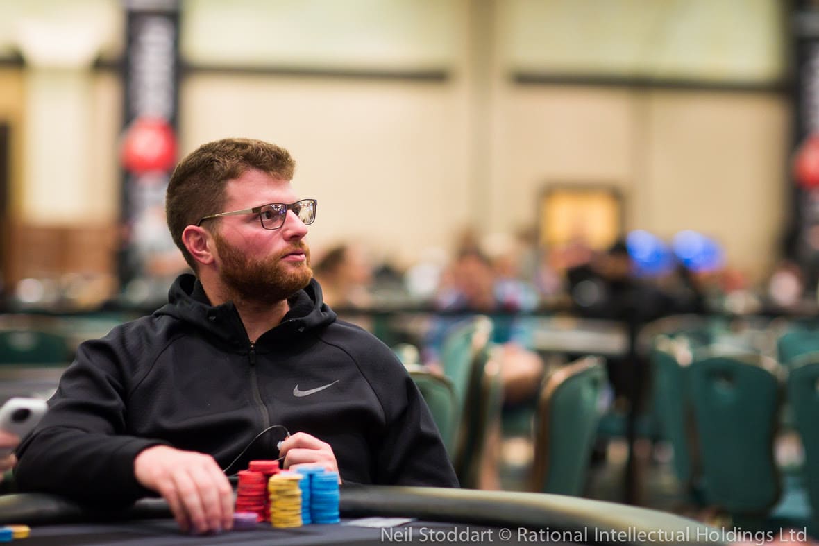 Nick Petrangelo lidera as ações do Super High Roller