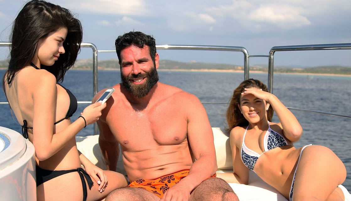 ¿Cómo está pasando su cumpleaños Dan Bilzerian?