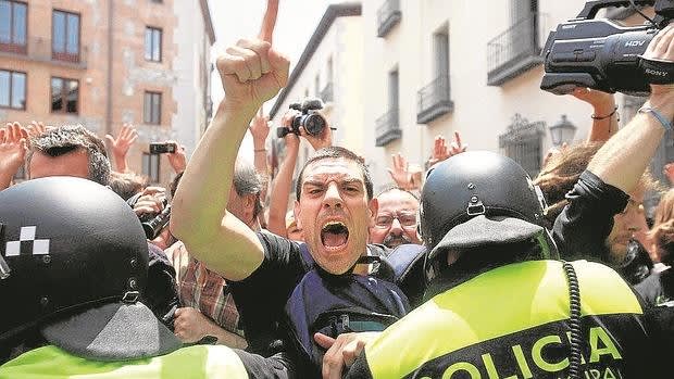 ¿Sirve acusar a tus deudores en las redes sociales?