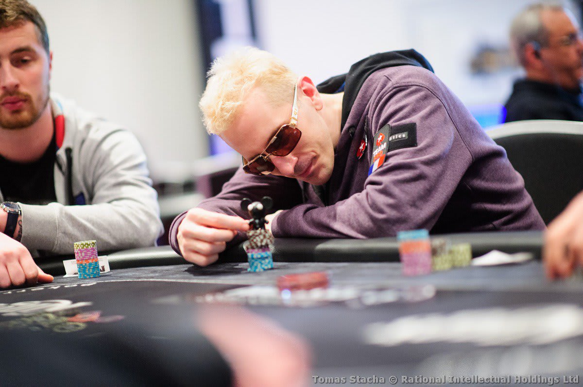 Elky es uno de los animadores en Rozvadov