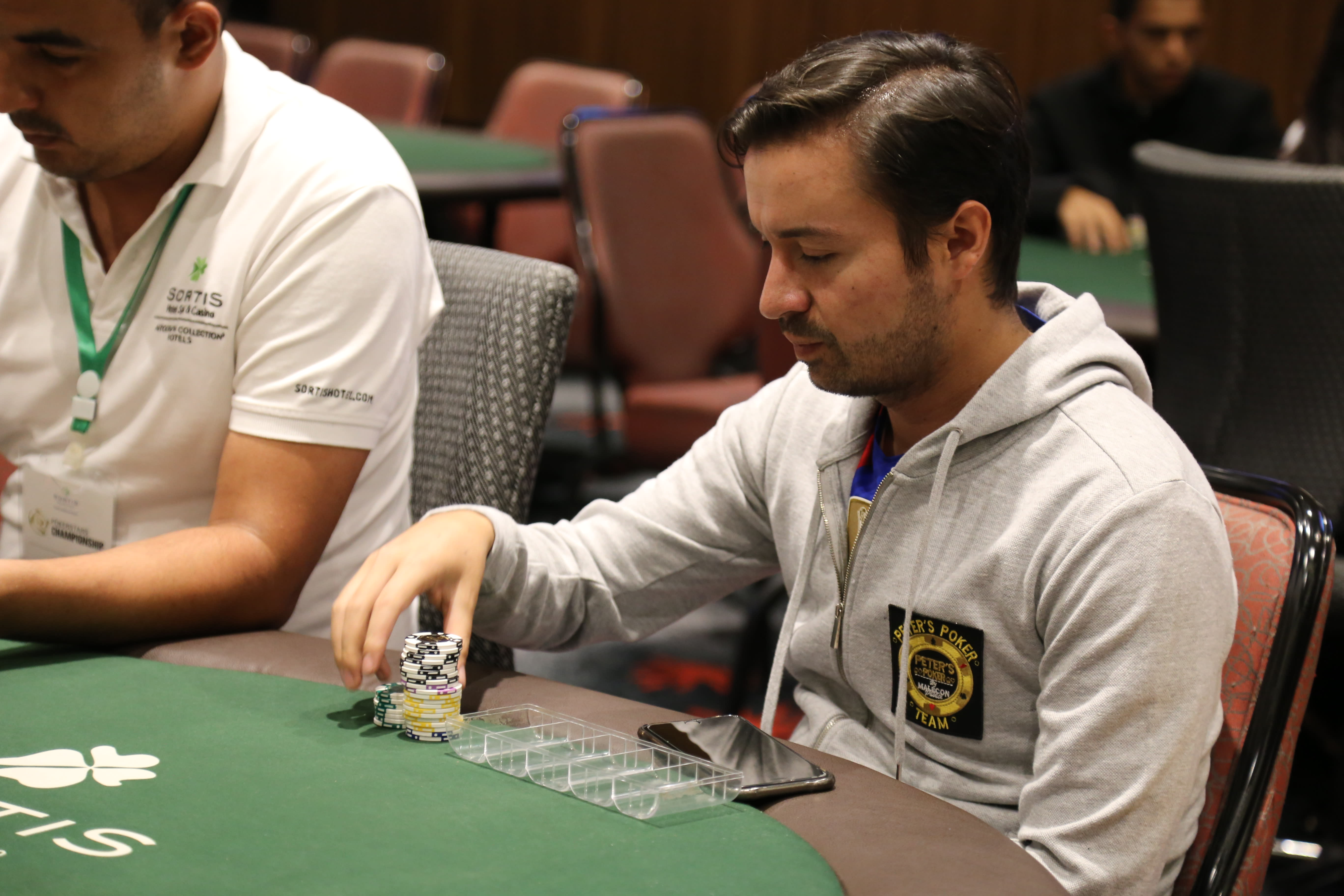 Grinder Report: toda la acción de los paños virtuales