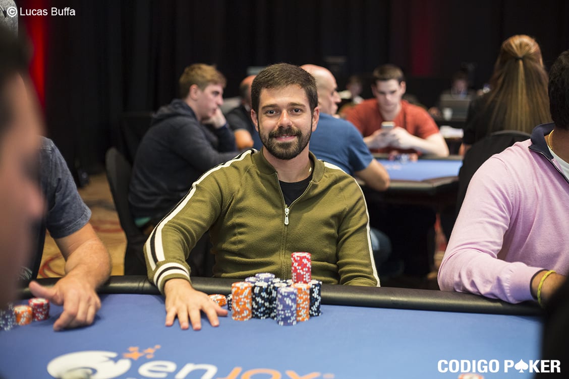 Felipe Boianovsky liderou o Dia 1A da Gran Final Milionária