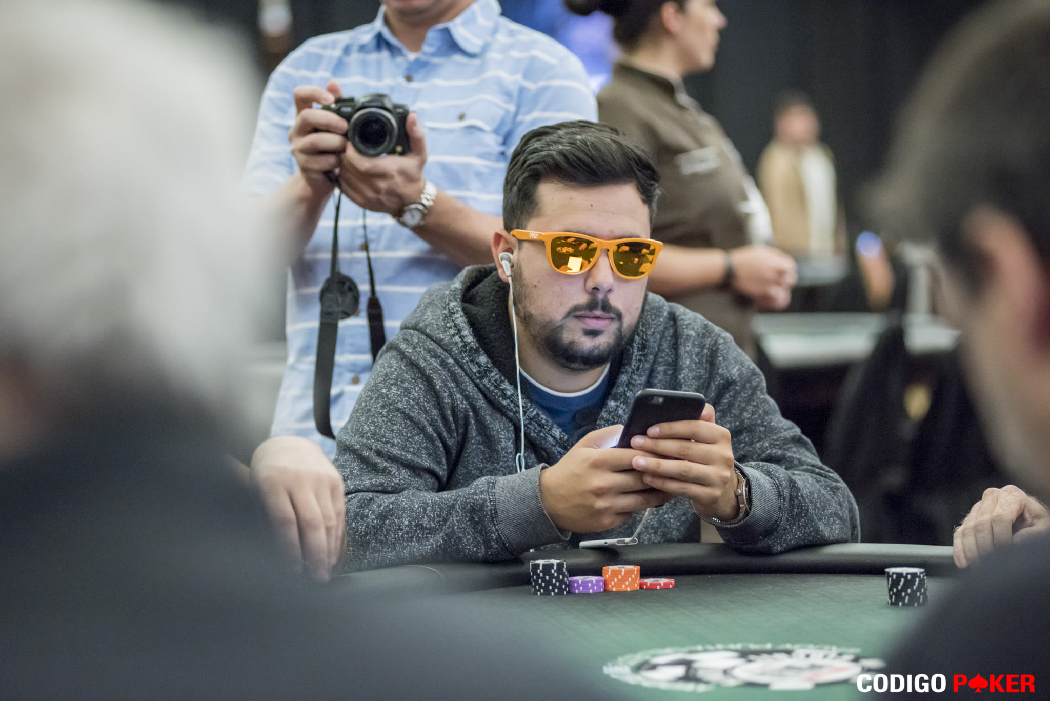 Tres latinos sobrevivieron al Día 1A del Main Event de Montecarlo