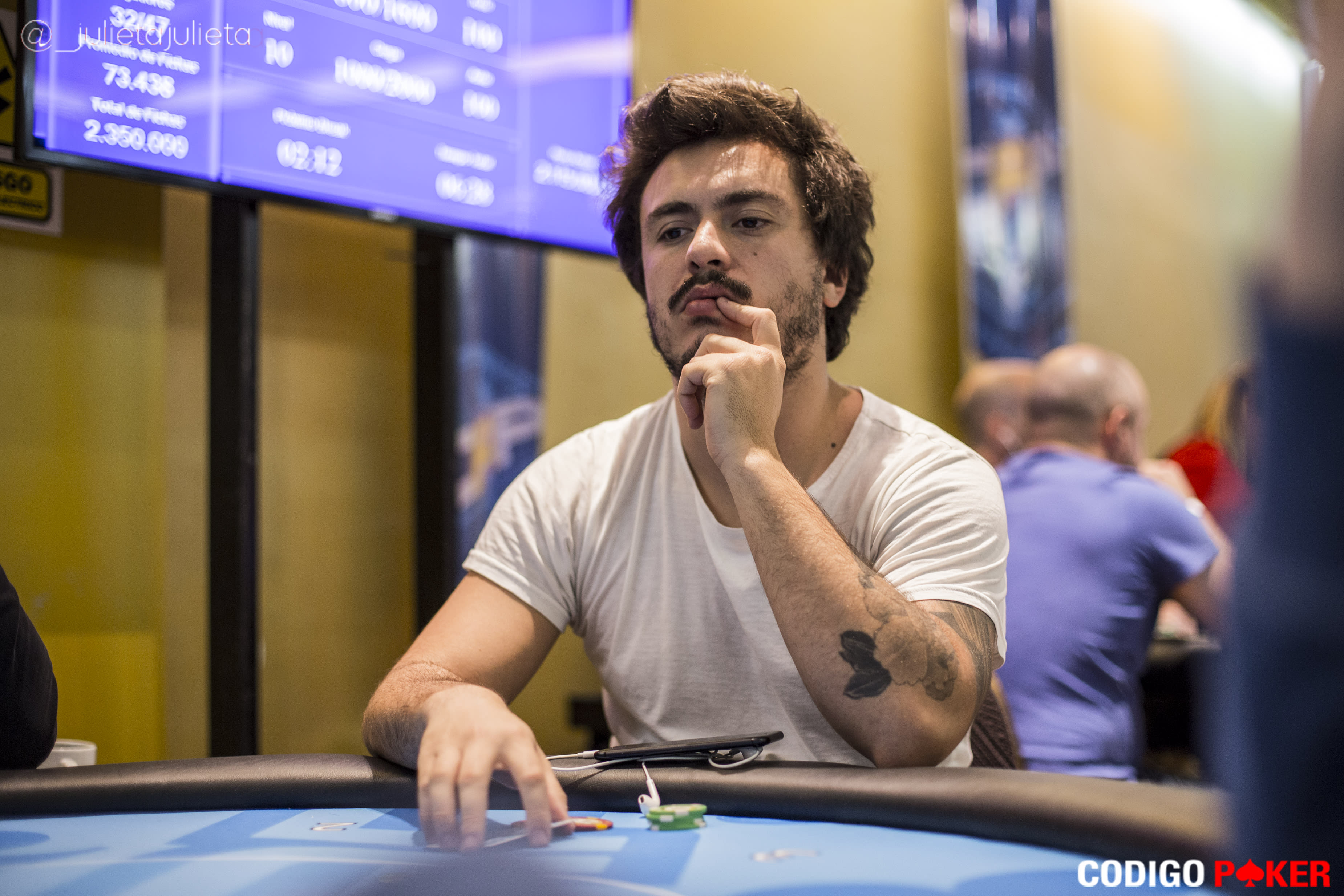 Matadores: Petrone y esa costumbre de meter