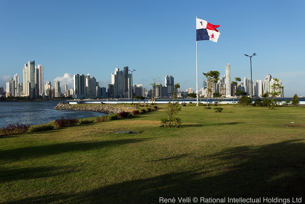 Nació en Panamá y la sigue metiendo ¿Quién es?