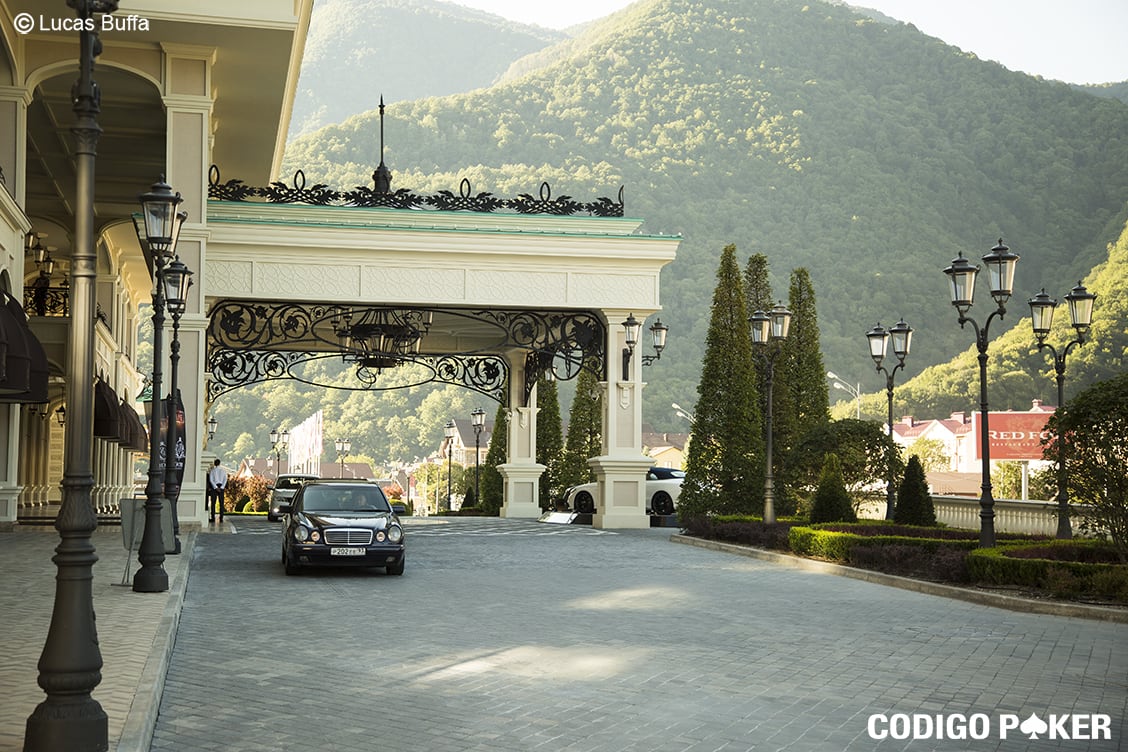 Lujos y poker,  la combinación perfecta en Sochi