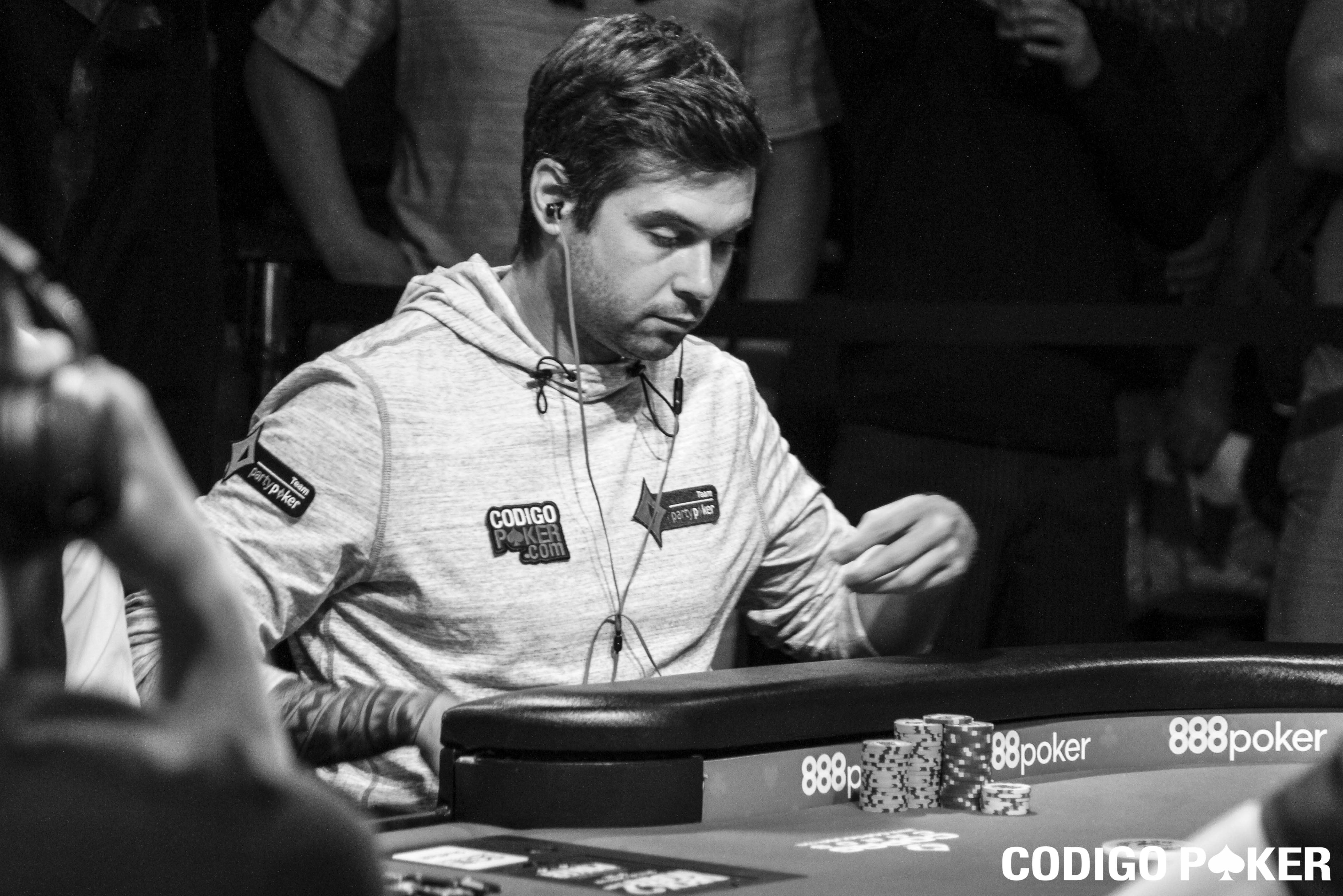 La mano de Dubini contra el borracho de los cinco tequilazos