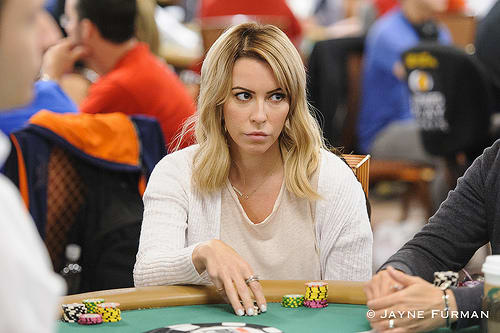 Farah Galfond, de las novelas a las partidas de cash más grandes