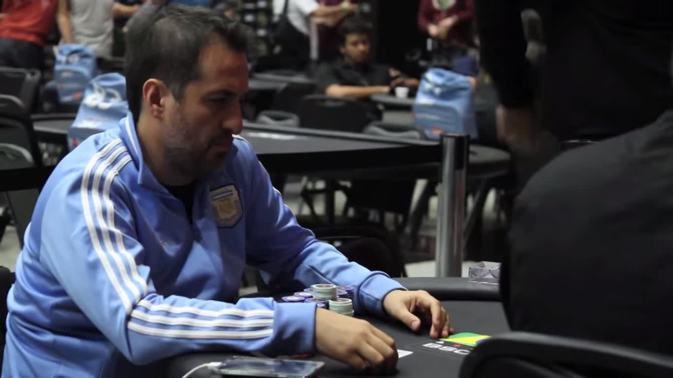 Adrián Vargas, nuevo chipleader argentino en el Main Event